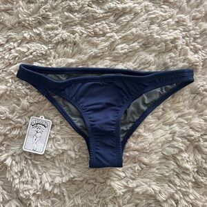 Jolyn, Europe navy bikini bottoms. Size large
